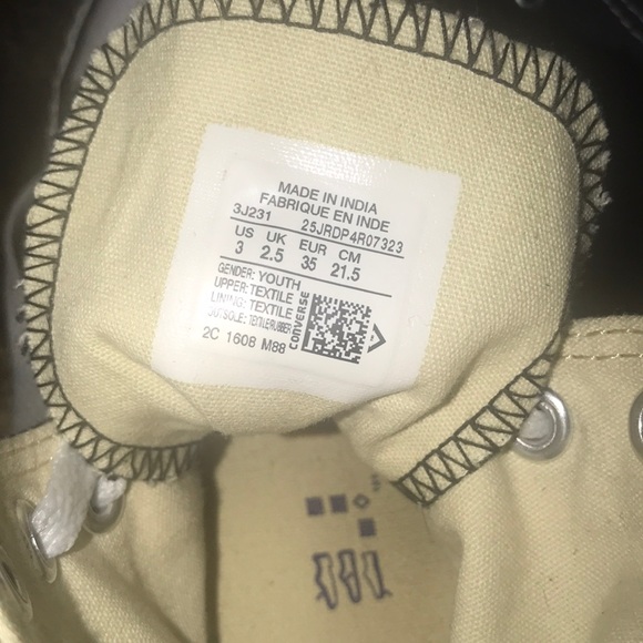 Black hightop converse - Picture 6 of 6